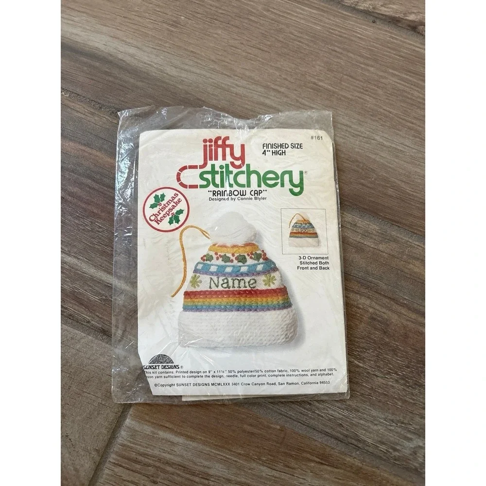 Vintage Jiffy Stitchery Christmas hat Design- no thread